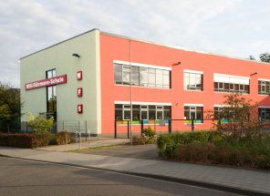 Ansicht Willi-Faehrmann-Schule child-3281615_1920.jpg