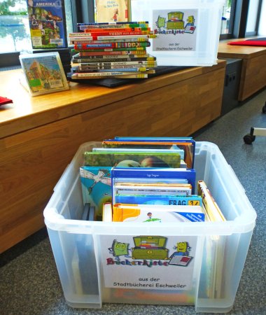 Kinder und Jugendliche - Medienkisten Bücherkisten.JPG